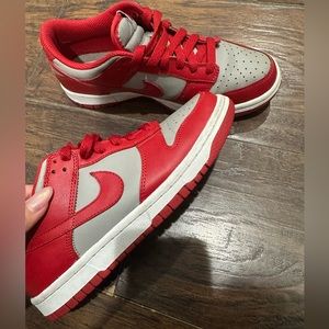 5.5 youth unlv Nike dunks